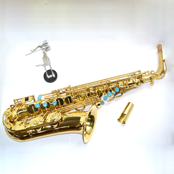 Brass lacquered gold saxophone (240 dollars)